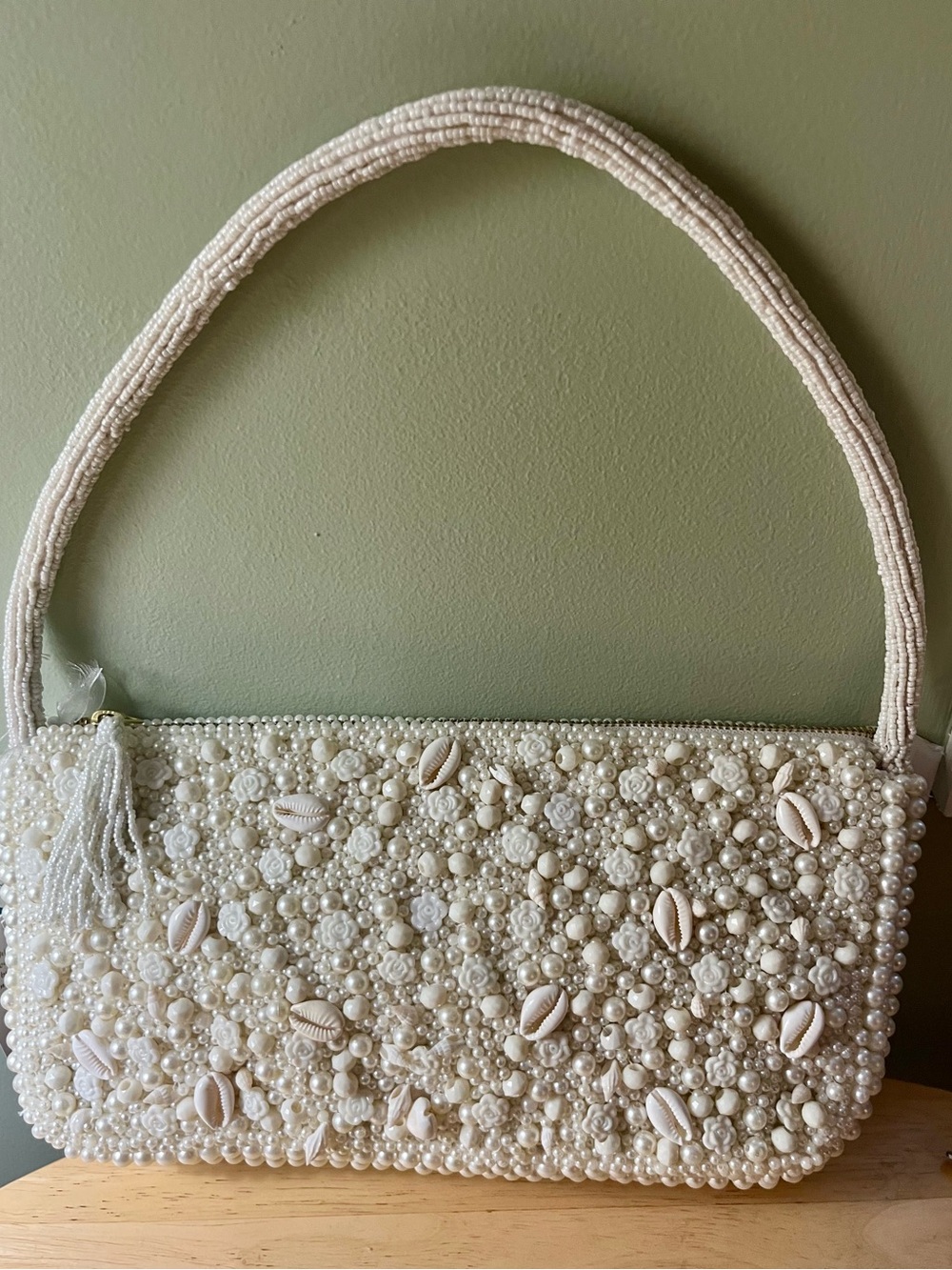 Beaded Pearl and Shell Shoulder Bag - Cream